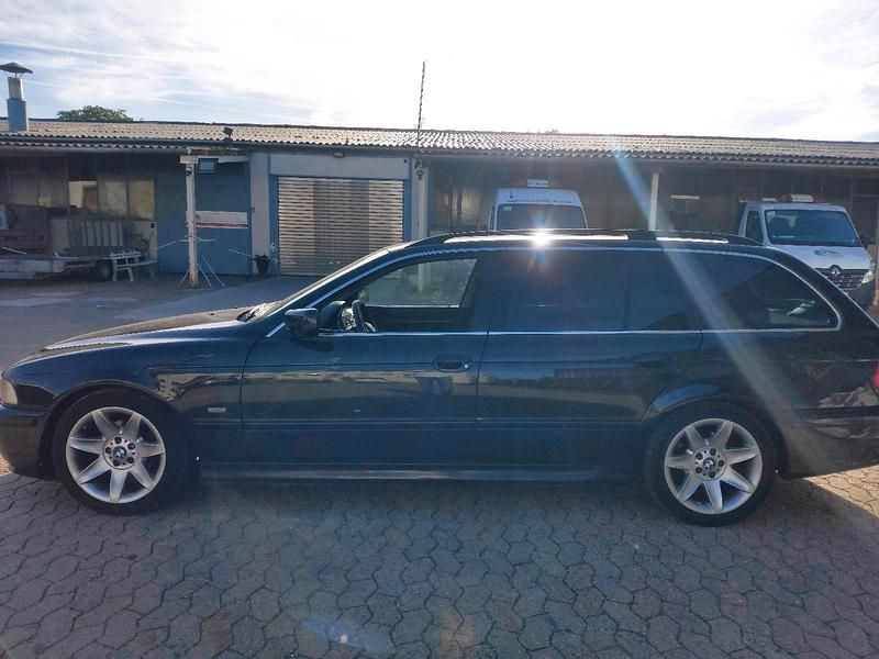 Gebraucht BMW 520 170 PS (125 kW) 2002 Schwarz Kombi
