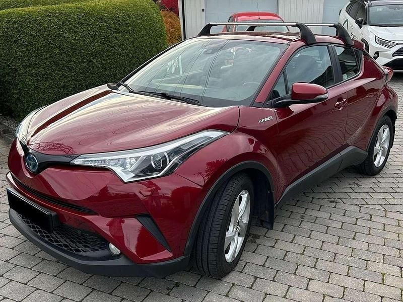 Rot Gebraucht 2019 Toyota C-HR Active SUV | 16.490 € (Superpreis) - Bild 1/4