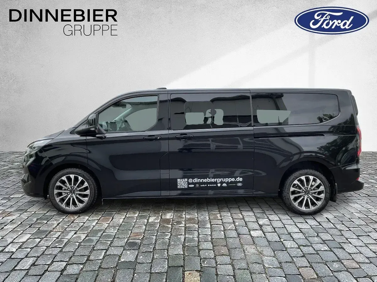 Gebraucht Ford Tourneo Custom Titanium X 170 PS (125 kW) 2026 Schwarz (metallic) Van