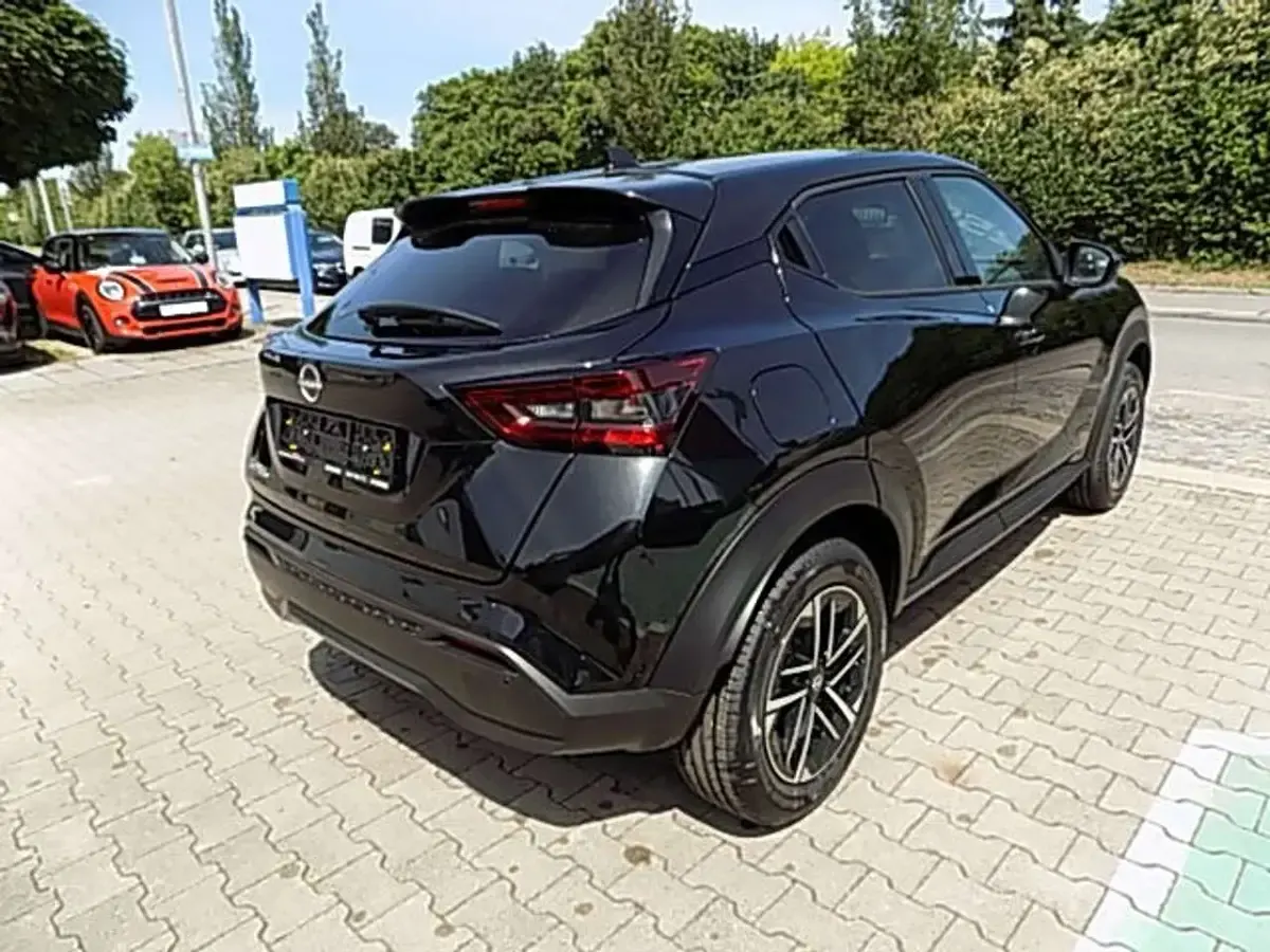 Neu Nissan Juke N-Connecta 114 PS (83 kW) 2026 Pearl black perleffekt SUV