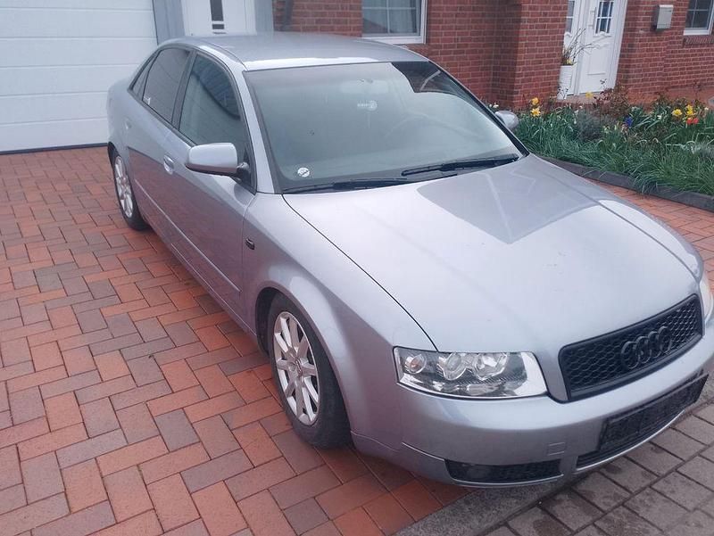 Usata Audi A4 Performance 131 CV (96 kW) 2004 Argento Berlina