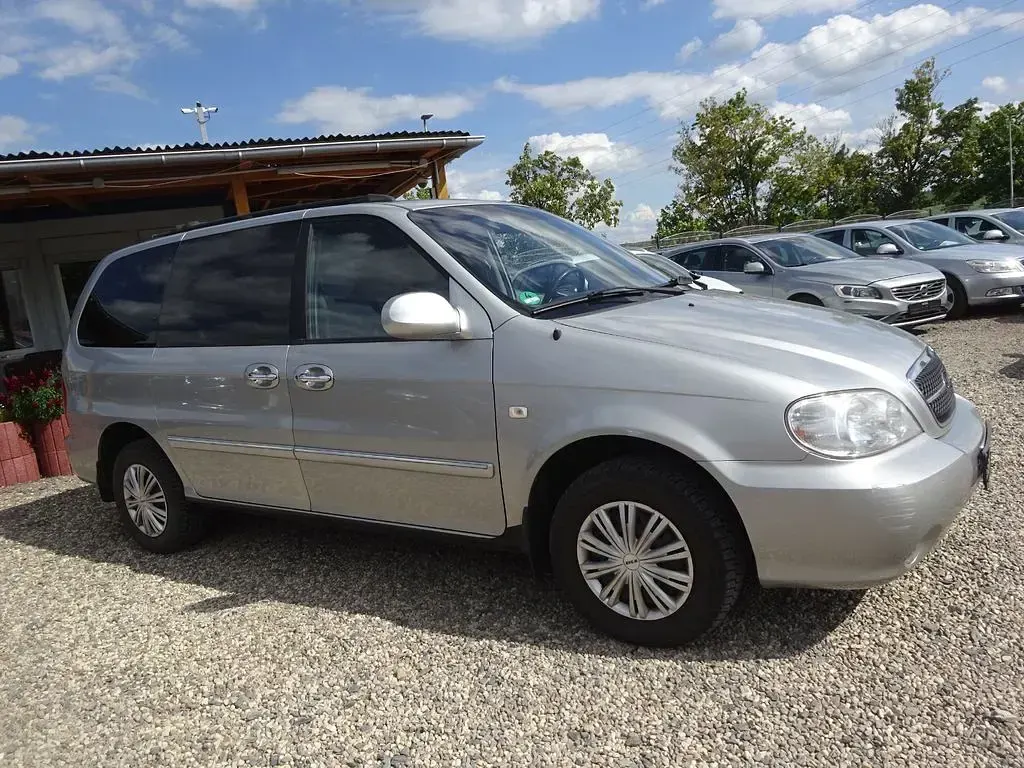 Gebraucht Kia Carnival EX 150 PS (110 kW) 2005 Grau Van / Kleinbus