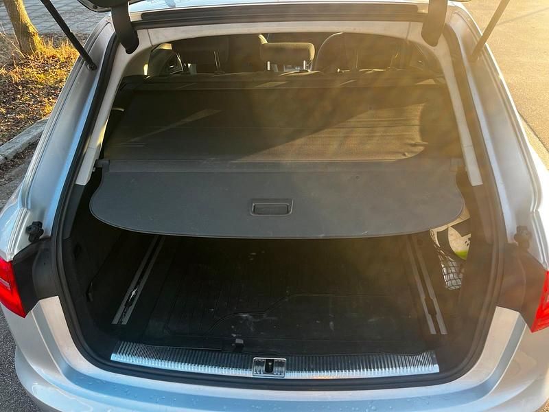 Gebraucht Audi A6 150 PS (110 kW) 2013 Grau Kombi