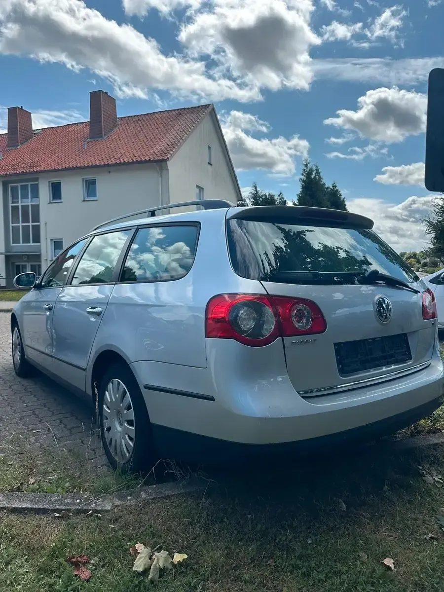 Gebraucht VW Passat Trendline 105 PS (77 kW) 2007 Silber Kombi