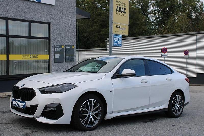Weiß Gebraucht 2023 BMW 218 M Sport Coupé | 25.380 € (Superpreis) - Bild 1/4
