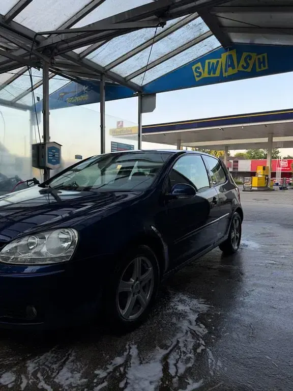 Gebraucht VW Golf V 80 PS (58 kW) 2007 Blau Limousine