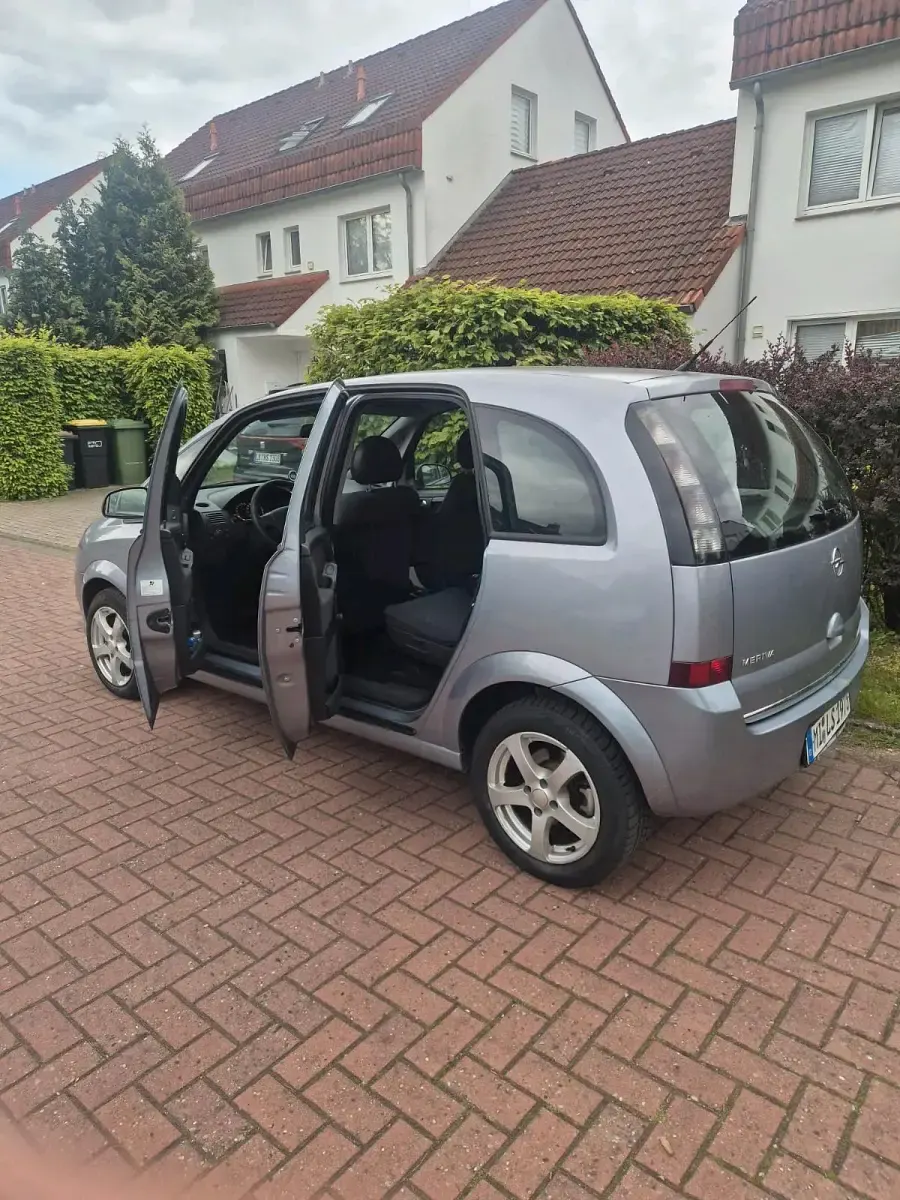 Używany Opel Meriva 105 KM (77 kW) 2005 Szary Minivan