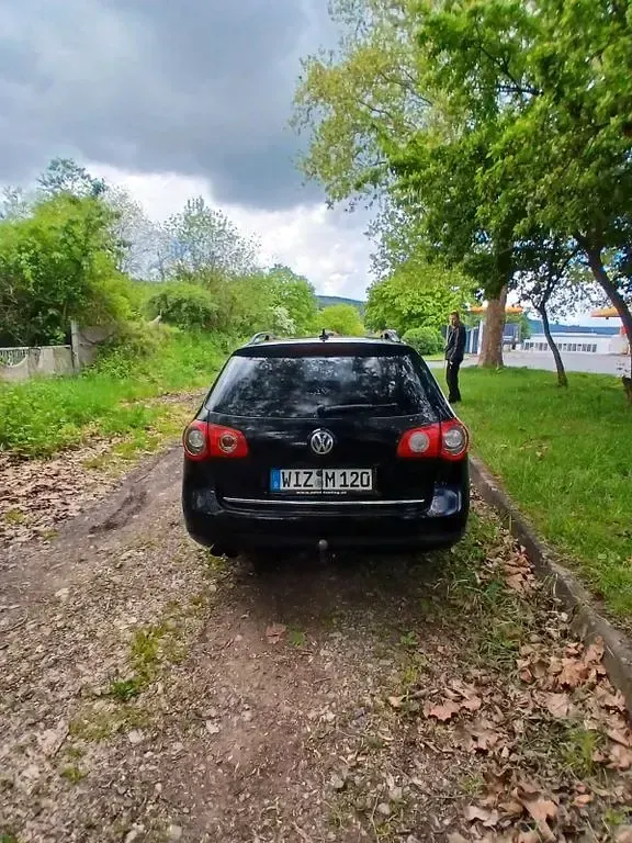 Second-hand VW Passat Trendline 140 CP (102 kW) 2007 Negru Berlinǎ