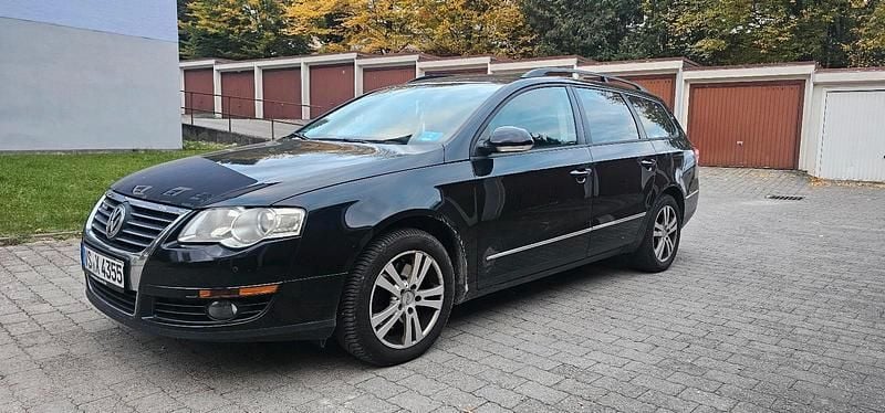 Schwarz Gebraucht 2008 VW Passat Kombi | 1.500 € (Guter Preis) - Bild 1/4