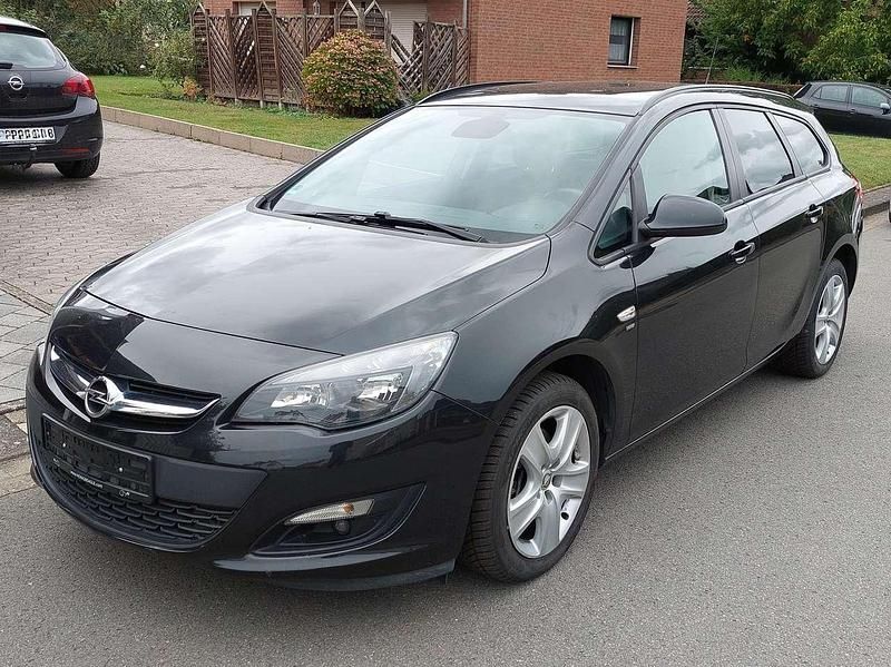 Schwarz Gebraucht 2014 Opel Astra Style Kombi | 7.000 € (Fairer Preis) - Bild 1/4