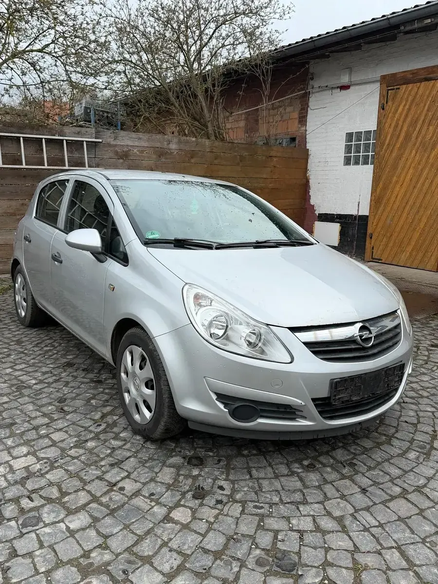 Gebraucht Opel Corsa Edition 60 PS (44 kW) 2008 Silber Kleinwagen