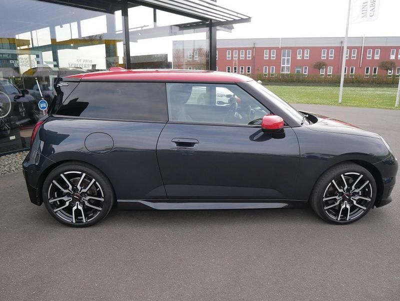Gebraucht Mini Cooper SE 160 kW (218 PS) 2024 Grau Kleinwagen