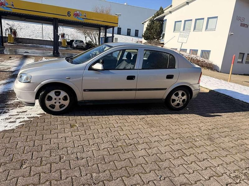 Gebraucht Opel Astra 90 PS (66 kW) 1999 Limousine