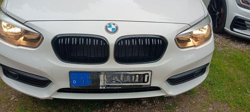Gebraucht BMW 120 Advantage 184 PS (135 kW) 2017 Weiß Kleinwagen