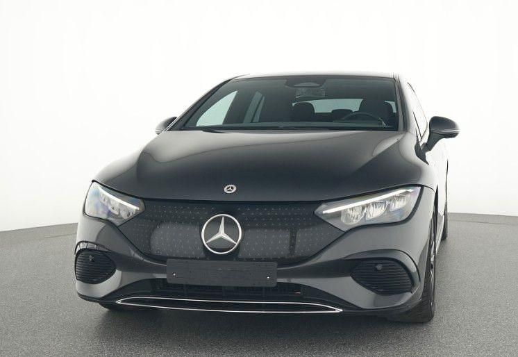 Grau Gebraucht 2024 Mercedes EQE350 Advanced Limousine | 41.800 € (Superpreis) - Bild 1/4