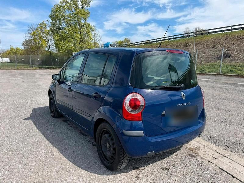 Second-hand Renault Modus 75 CP (55 kW) 2008 Albastru Monovolum