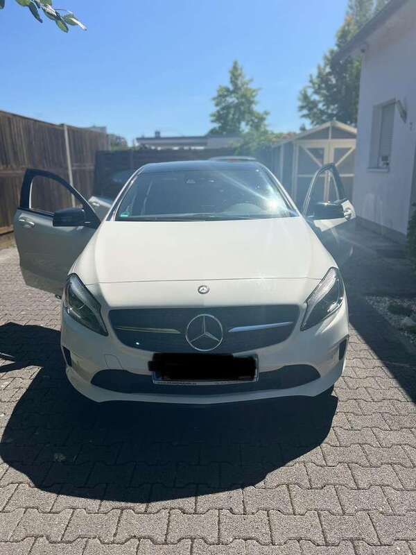 Weiß Gebraucht 2016 Mercedes A200 Kleinwagen | 12.500 € (Guter Preis) - Bild 1/4