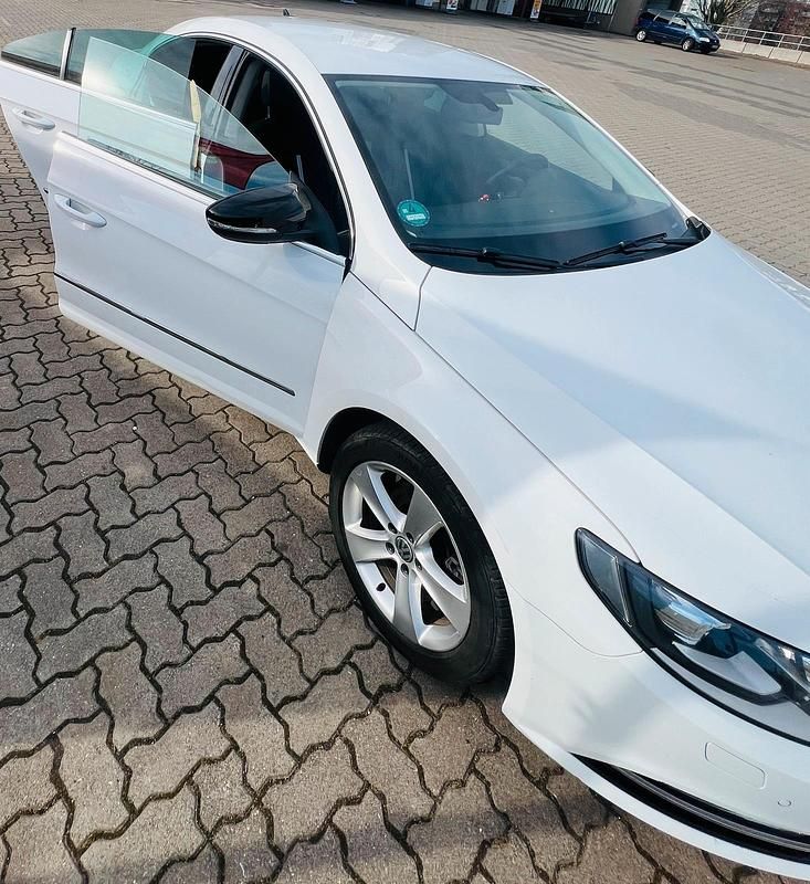 Gebraucht VW Passat 150 PS (110 kW) 2015 Weiß Limousine