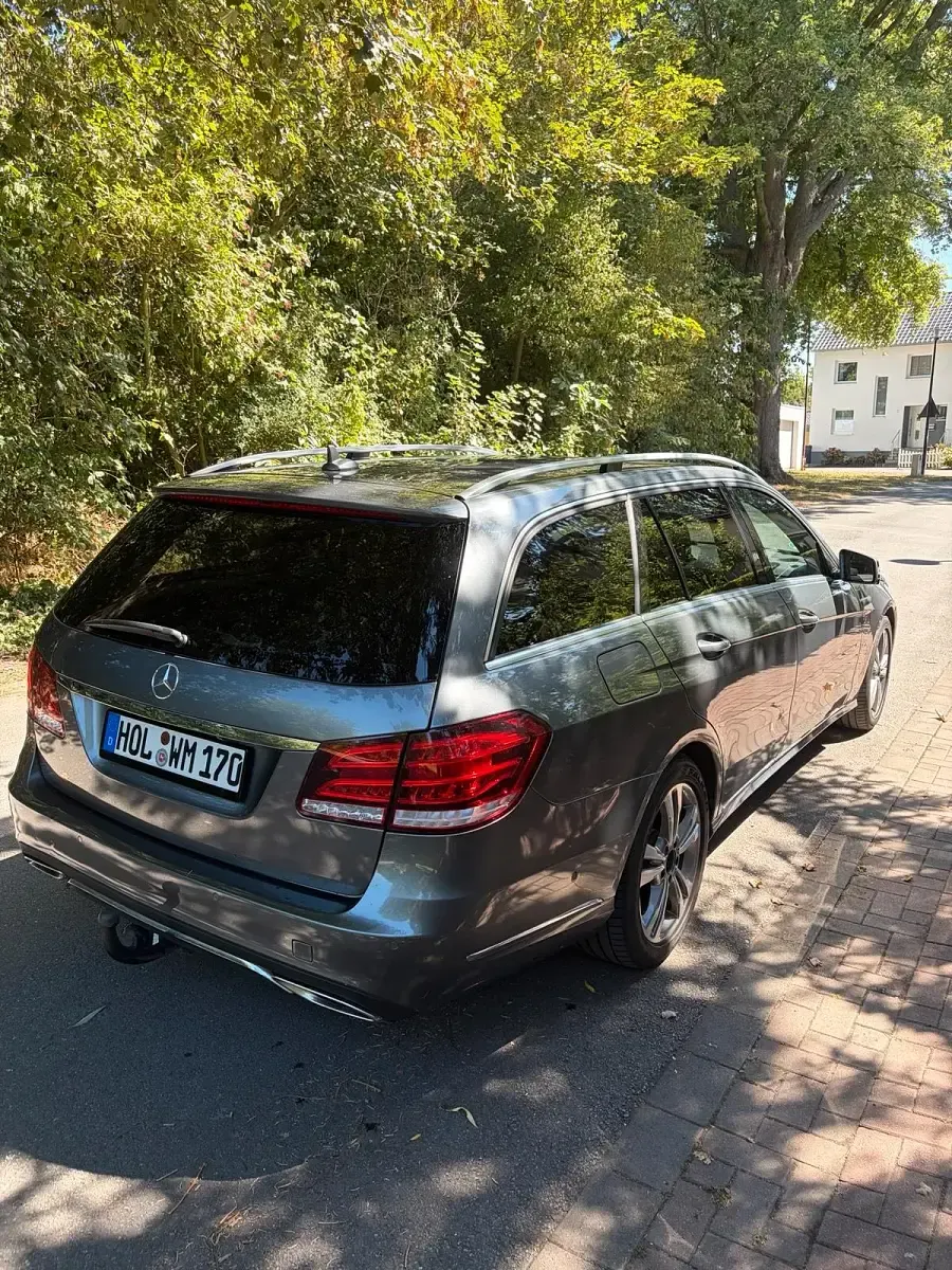 Gebraucht Mercedes E200 136 PS (100 kW) 2015 Silber Kombi