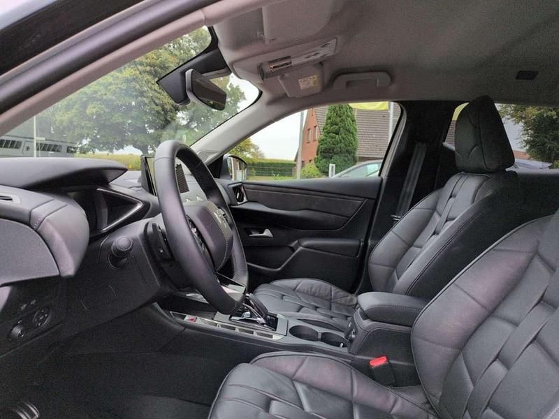 Gebraucht DS Automobiles DS3 Opera 131 PS (96 kW) 2024 Lackierung chrystal pearl/typ SUV