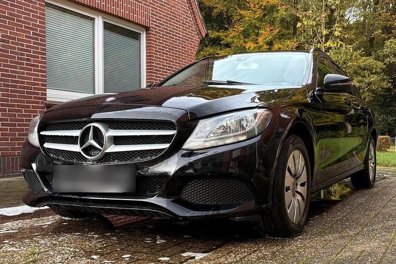 Gebraucht Mercedes C220 171 PS (125 kW) 2017 Schwarz Kombi