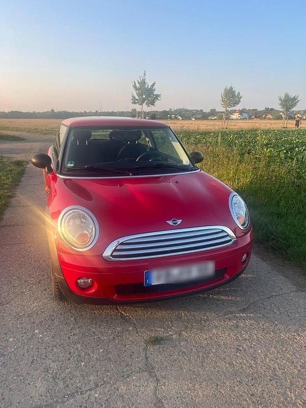 Rot Gebraucht 2009 Mini ONE Chili Kleinwagen | 5.000 € (Etwas zu teuer) - Bild 1/4