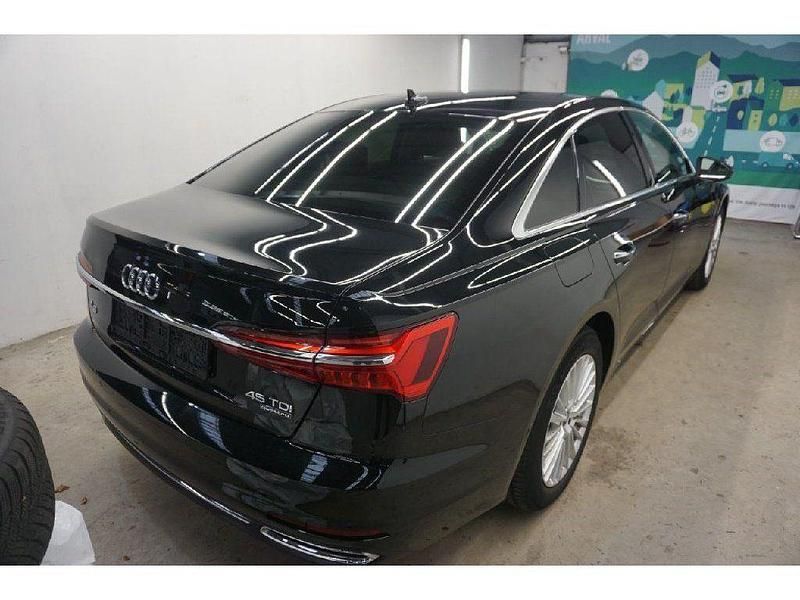 Gebraucht Audi A6 Design 245 PS (180 kW) 2022 Mythosschwarz Limousine