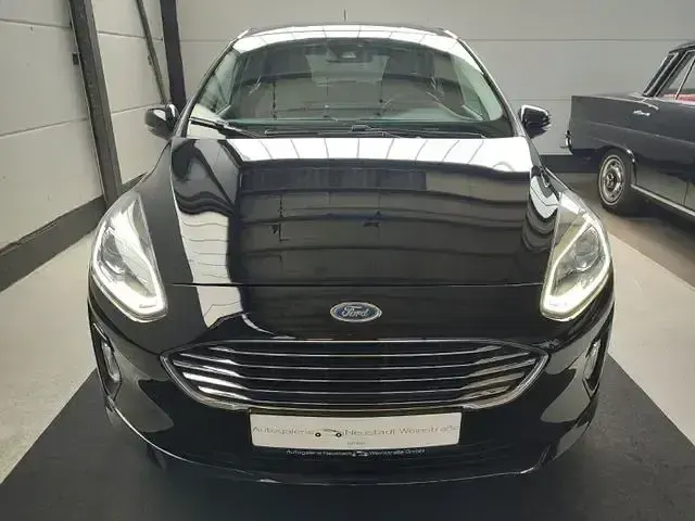 Gebraucht Ford Fiesta Titanium 101 PS (74 kW) 2019 Schwarz Kleinwagen