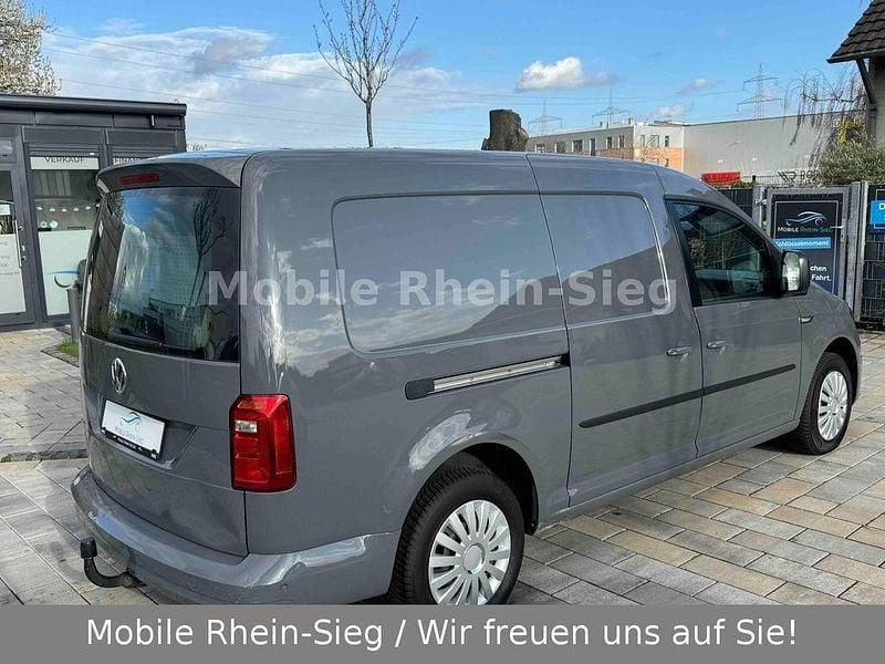 Second-hand VW Caddy Maxi 102 CP (75 kW) 2019 Gri Monovolum