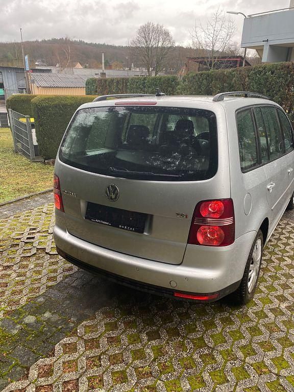 Gebraucht VW Touran 140 PS (102 kW) 2007 Grau Van / Kleinbus