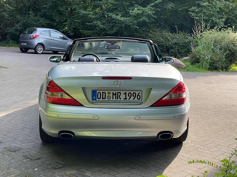 Gebraucht Mercedes SL350 272 PS (200 kW) 2006 Silber Cabrio