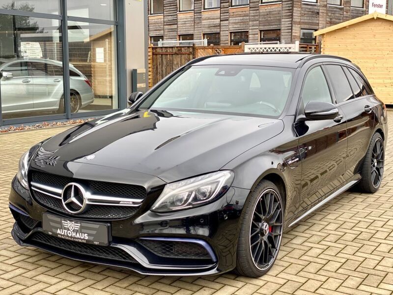 Obsidianschwarz metalliclack Gebraucht 2015 Mercedes C63 AMG AMG Kombi | 39.290 € - Bild 1/4