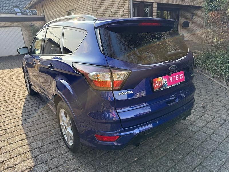Gebraucht Ford Kuga ST-Line 150 PS (110 kW) 2017 Blau SUV