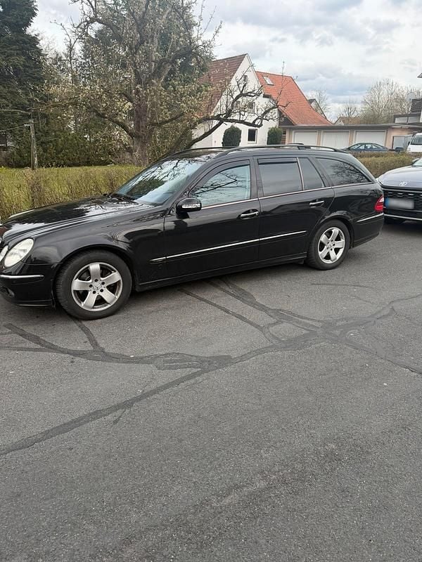 Gebraucht Mercedes E280 190 PS (139 kW) 2005 Schwarz Kombi
