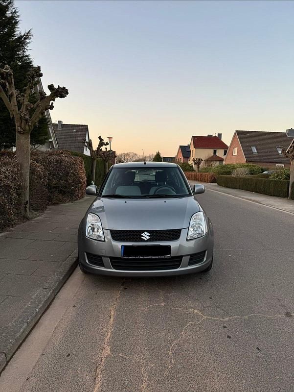 Gebraucht Suzuki Swift 92 PS (67 kW) 2008 Grau Kleinwagen