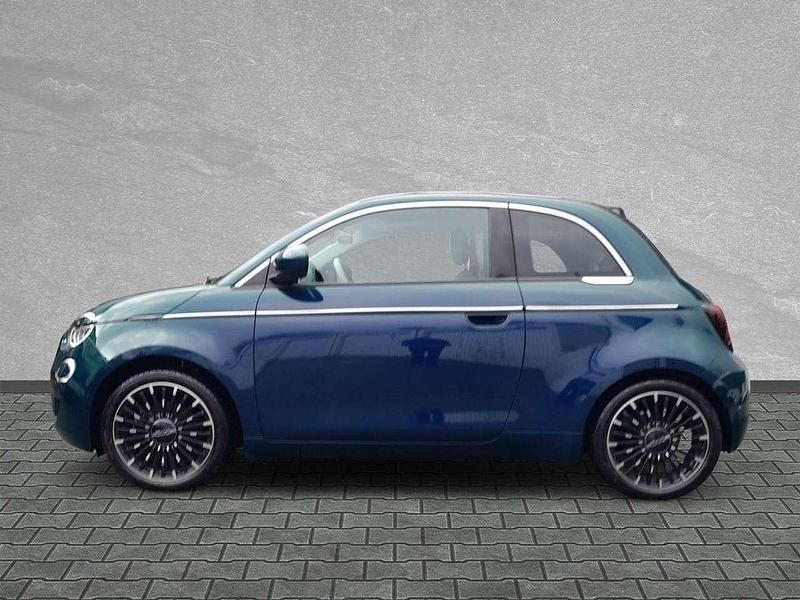 Gebraucht Fiat 500e La Prima 86 kW (118 PS) 2023 Ozean grün Cabrio