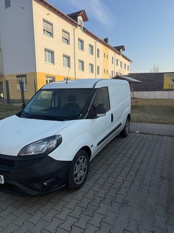 Gebraucht Fiat Doblò 101 PS (74 kW) 2021 Weiß Van / Kleinbus