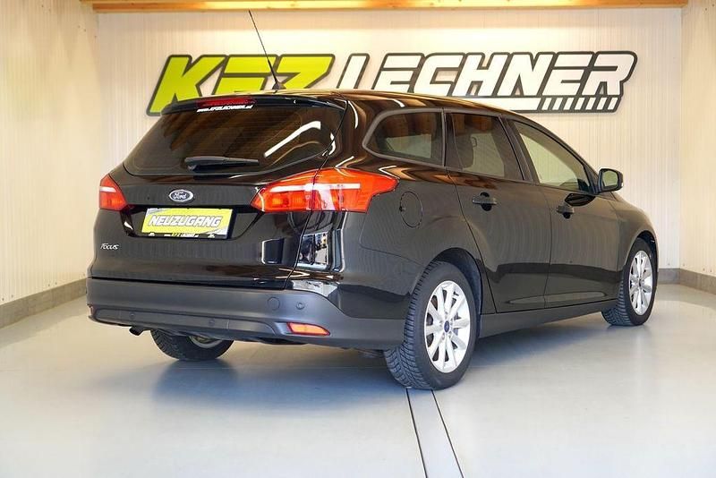 Second-hand Ford Focus 120 CP (88 kW) 2017 Negru Berlinǎ