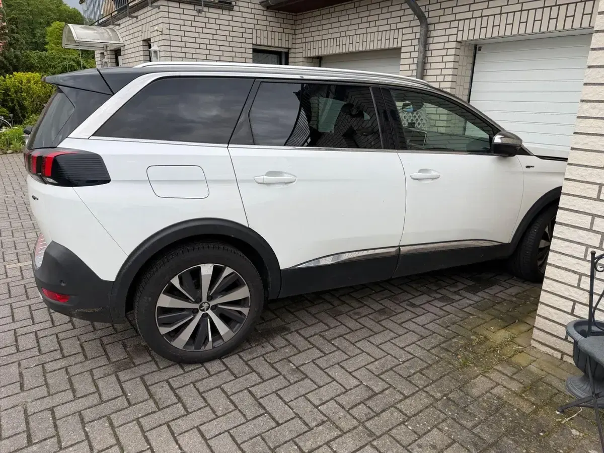 Gebraucht Peugeot 5008 GT 177 PS (130 kW) 2019 Weiß SUV