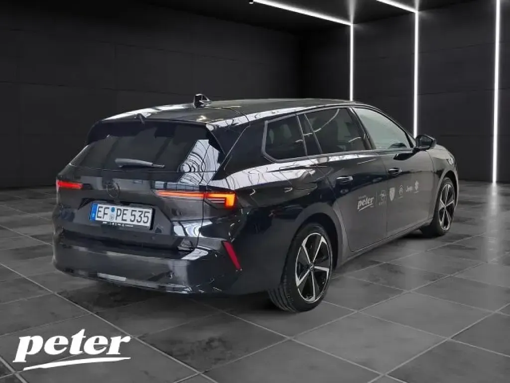 Gebraucht Opel Astra 131 PS (96 kW) 2025 Karbon schwarz (metallic) Kleinwagen