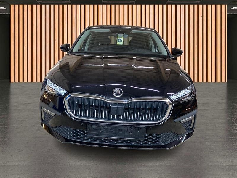 Gebraucht Skoda Scala Selection 116 PS (85 kW) 2025 Schwarz schwarz (metallic) Kleinwagen