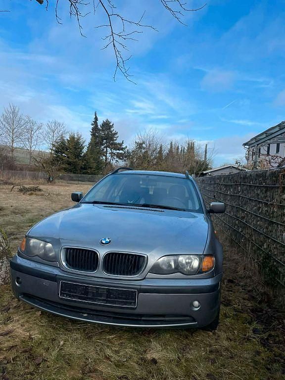 Gebraucht BMW 320 Exclusive 150 PS (110 kW) 2004 Grau Limousine