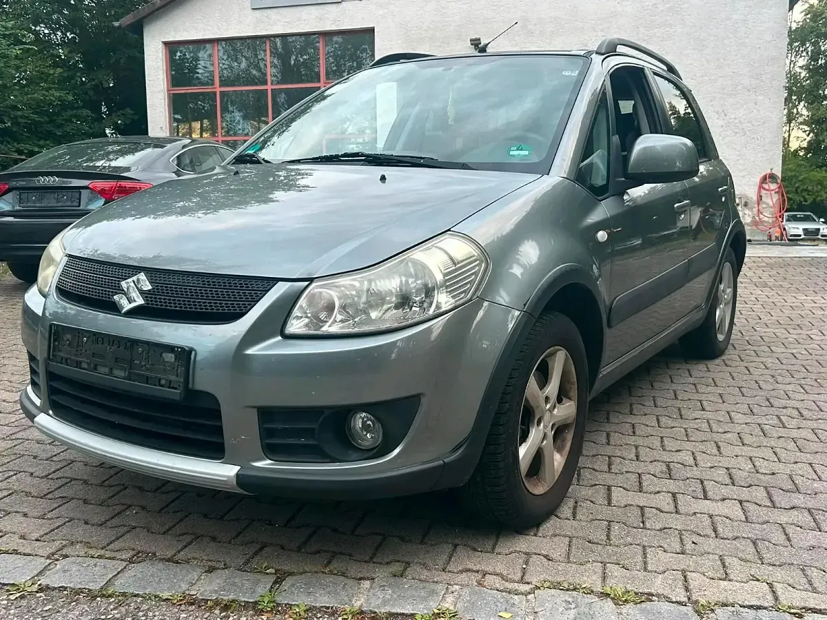 Gebraucht Suzuki SX4 107 PS (78 kW) 2008 Grau SUV