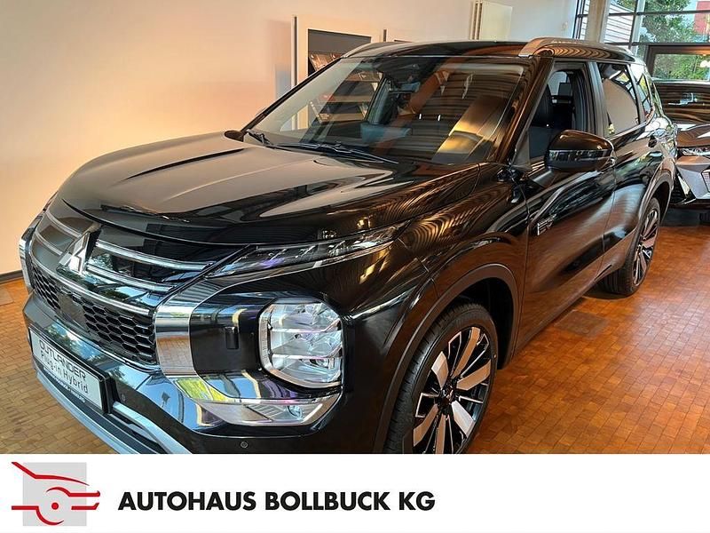 Schwarz Neu 2025 Mitsubishi Outlander P-HEV Basis SUV | 50.900 € (Fairer Preis) - Bild 1/4