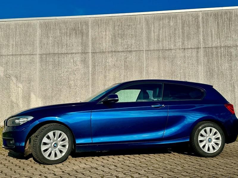 Gebraucht BMW 118 Advantage 150 PS (110 kW) 2016 Blau Kleinwagen