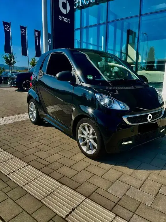 Gebraucht Smart ForTwo Coupé Passion 84 PS (61 kW) 2012 Schwarz Coupé