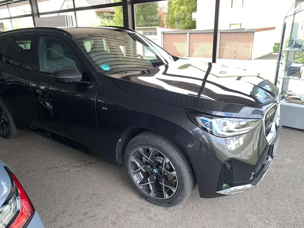 Gebraucht BMW X3 Performance 197 PS (144 kW) 2025 Grau SUV