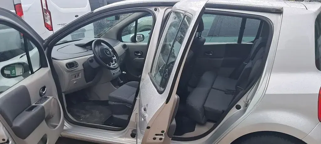 Gebraucht Renault Modus Initiale 112 PS (82 kW) 2006 Silber Van / Kleinbus