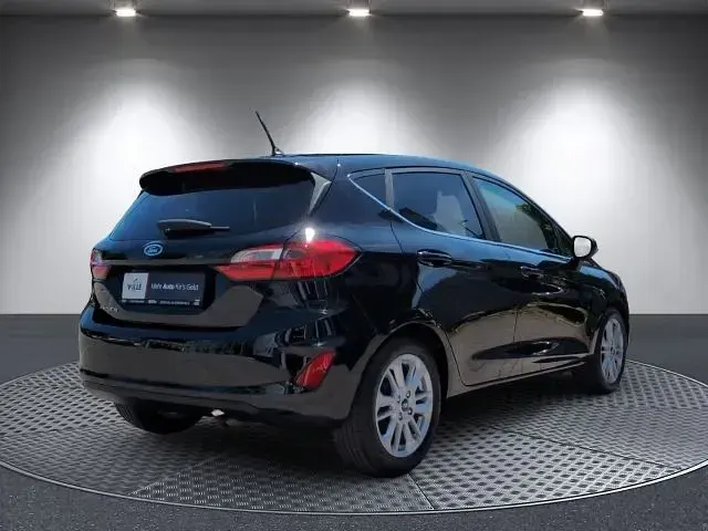 Gebraucht Ford Fiesta Titanium 101 PS (74 kW) 2023 Schwarz Kleinwagen