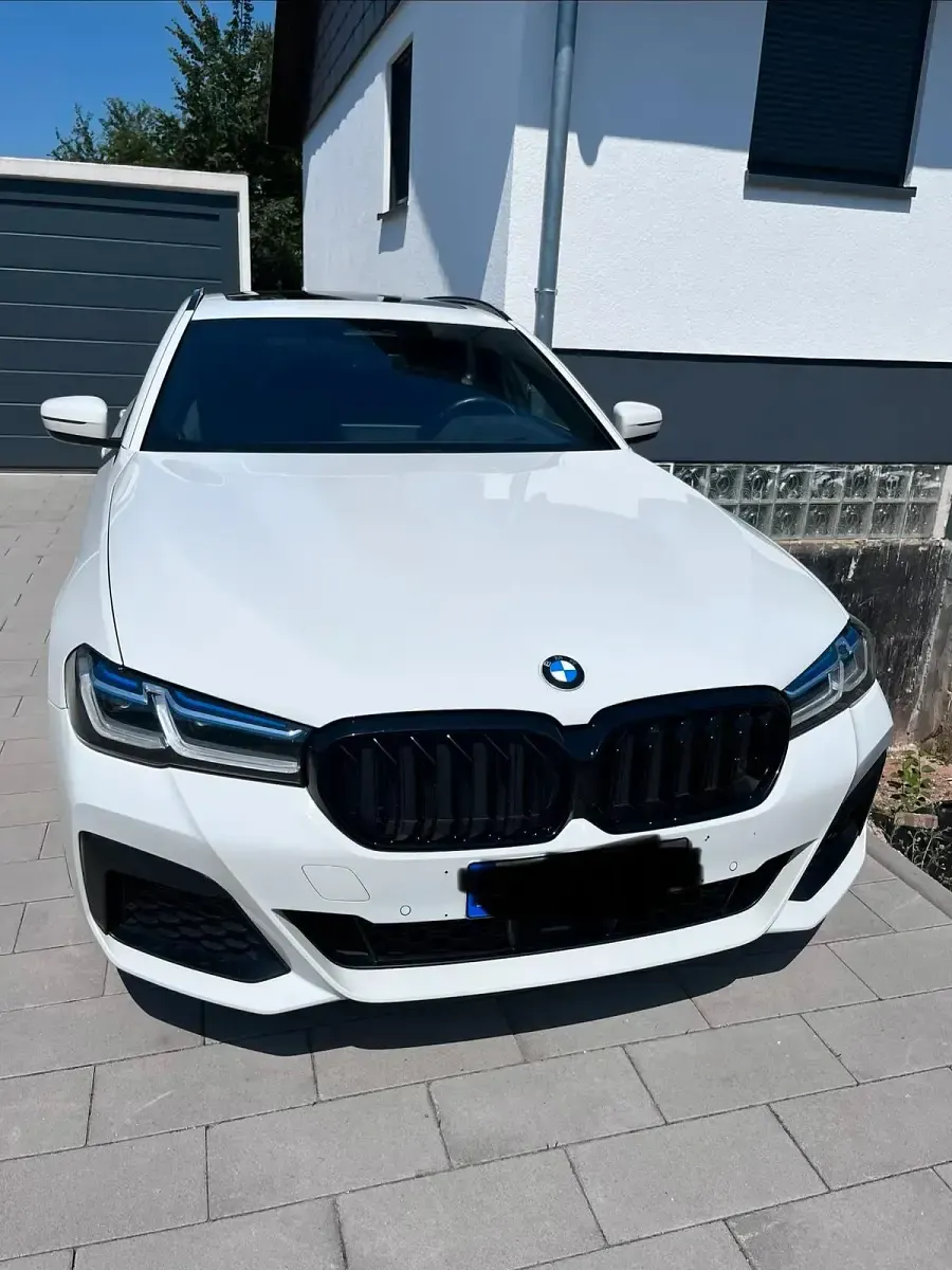 Gebraucht BMW 530 M Sport 286 PS (210 kW) 2020 Weiß Kombi